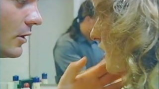 एमआईएलए सेक्स, मुश्किल में सो रही है अश्लील वीडियो