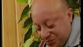 लाल बीओटी के साथ बौना (वीडियो) एडीसन चेन लिंग वीडियो